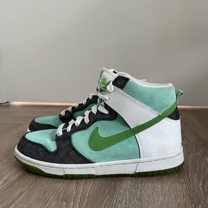 Air Jordan 1 High Top. Size 9